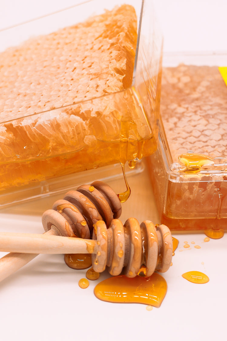 Raw Honey and Honeycomb