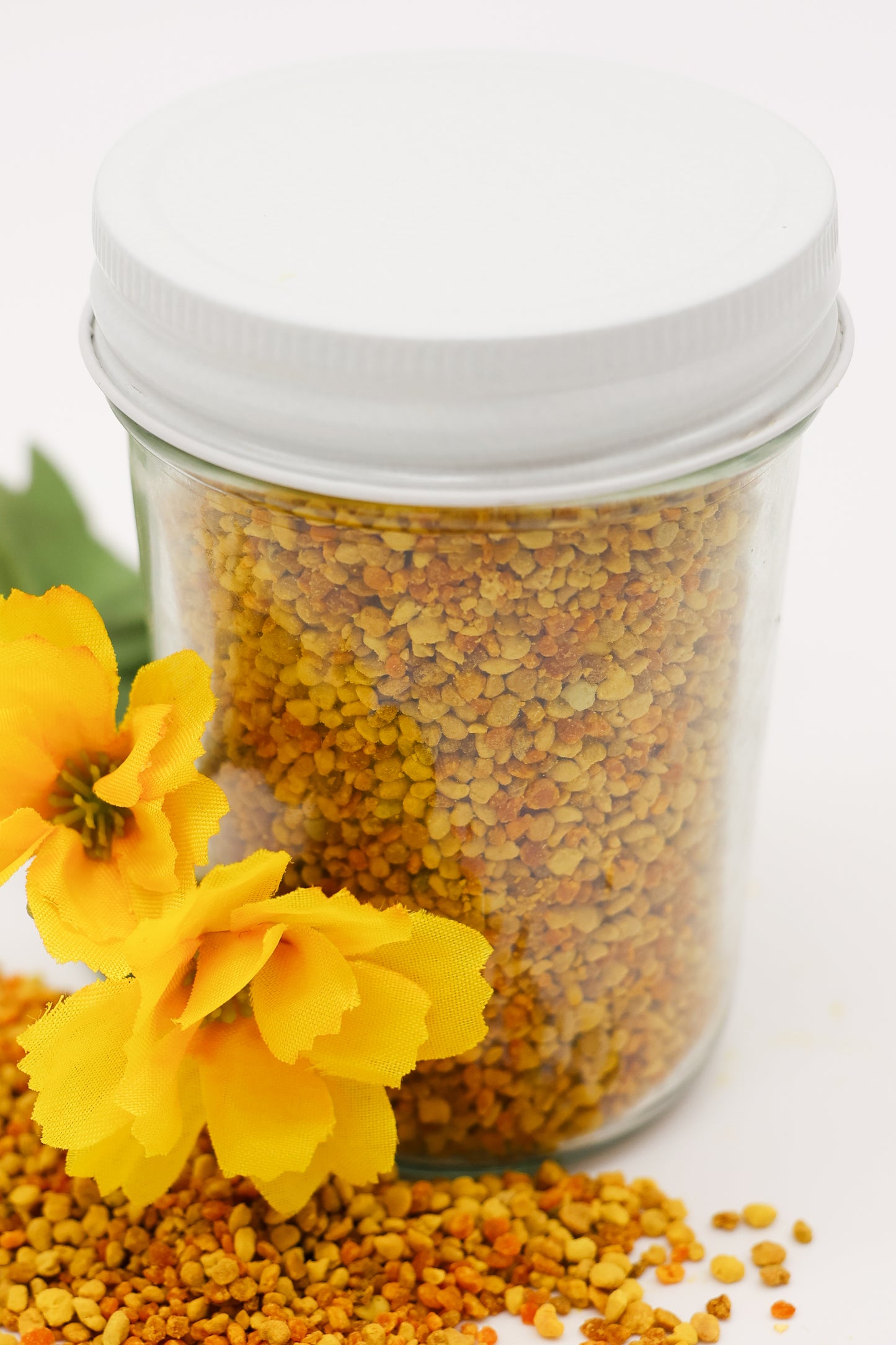 Pure Honeybee Pollen Granules 8oz. Glass Jar